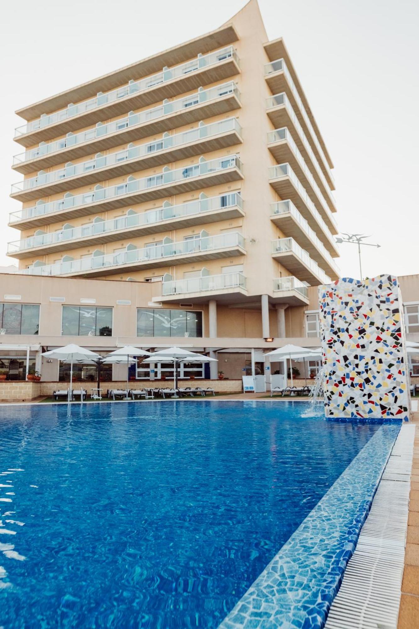 Hotel Las Gaviotas La Manga del Mar Menor Exterior photo